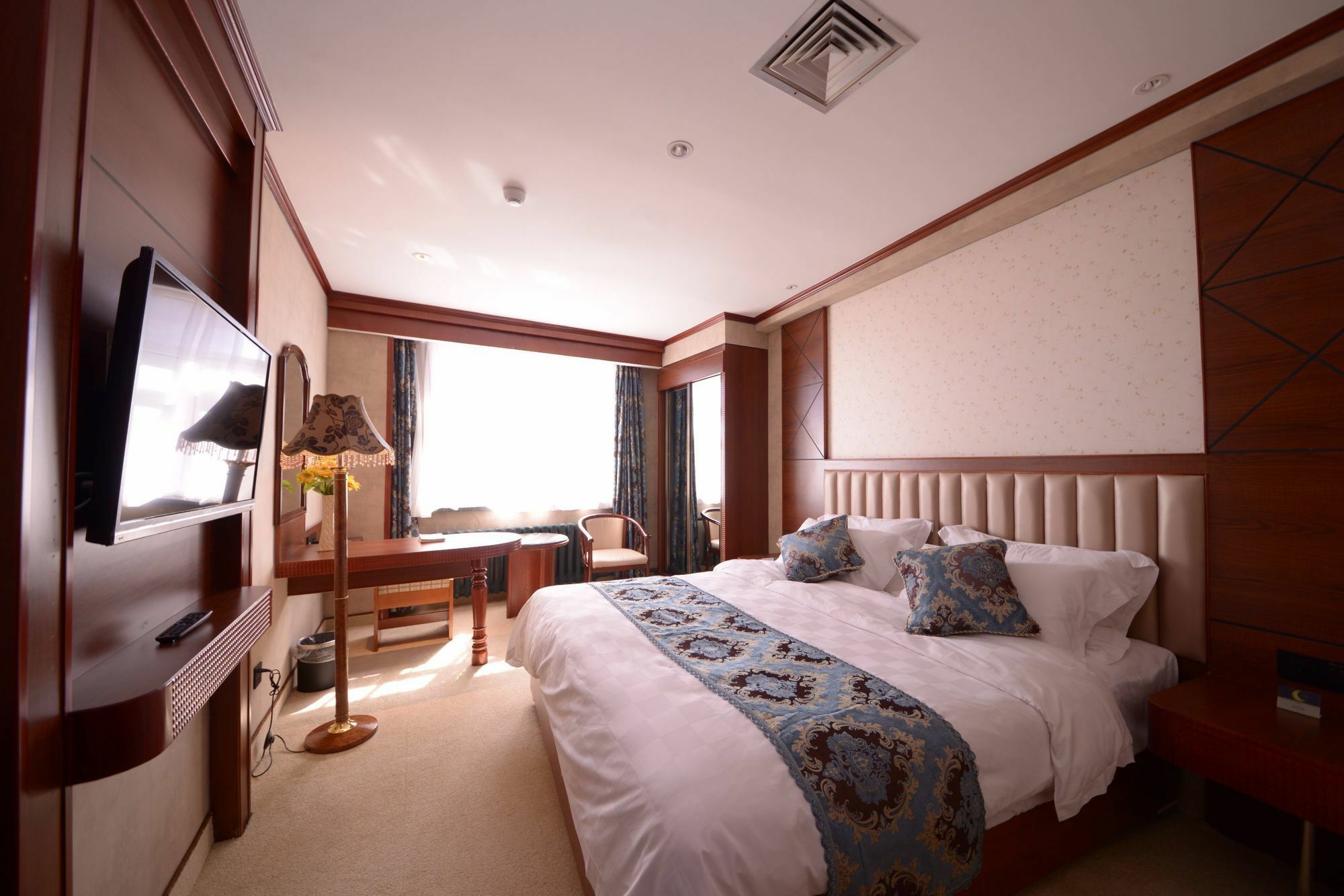 Harbin Bremen Train Station Hotel מראה חיצוני תמונה
