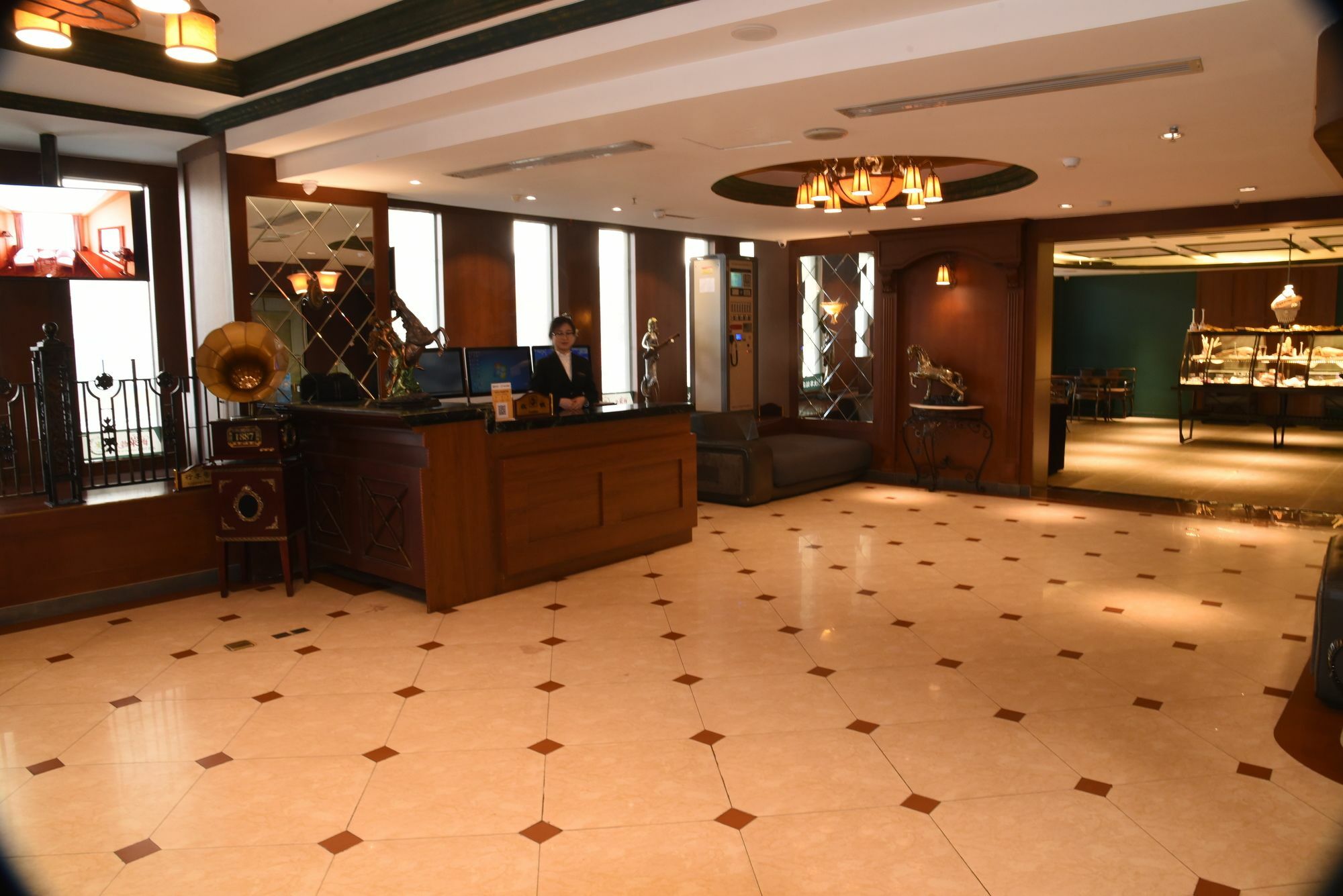 Harbin Bremen Train Station Hotel מראה חיצוני תמונה