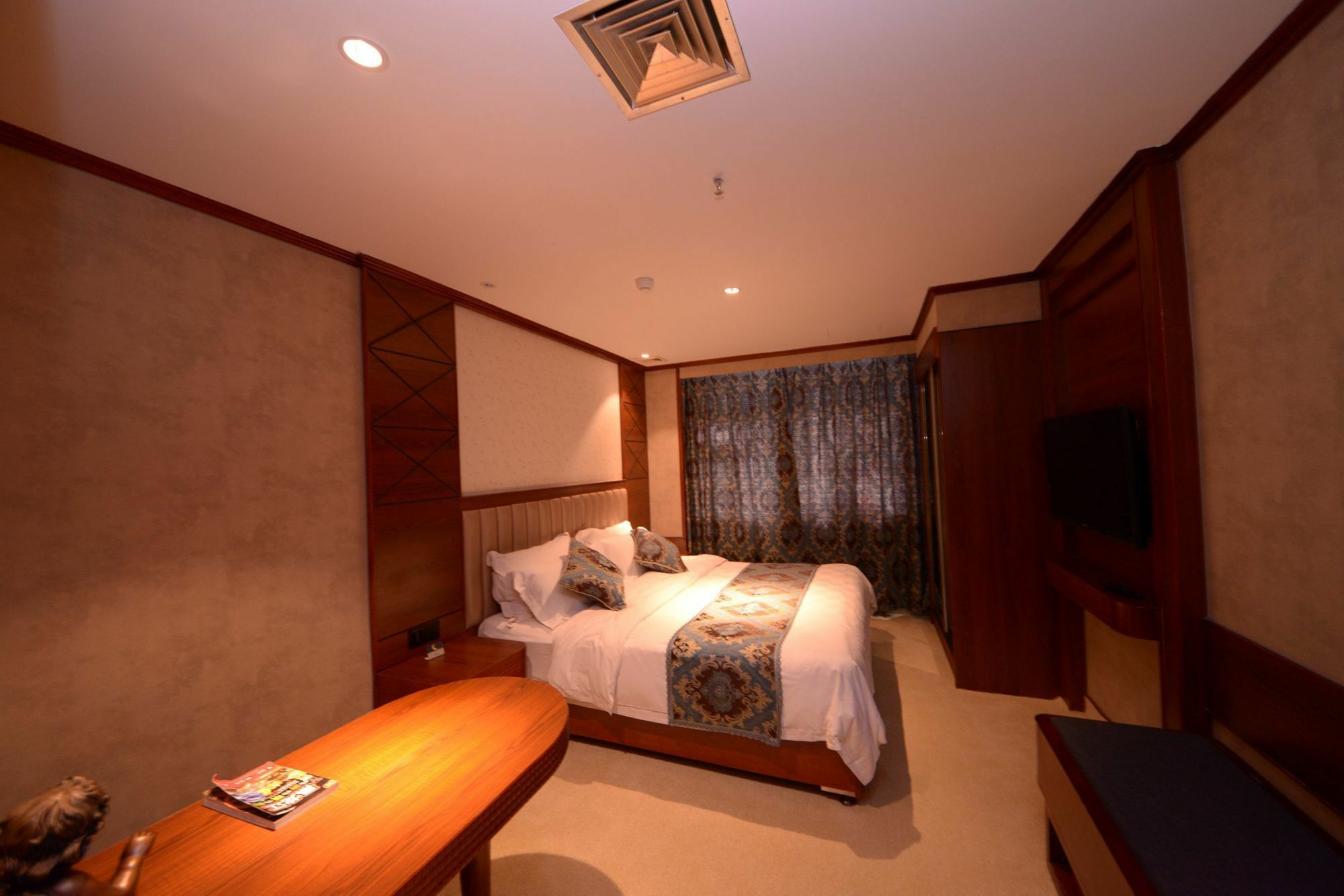 Harbin Bremen Train Station Hotel מראה חיצוני תמונה