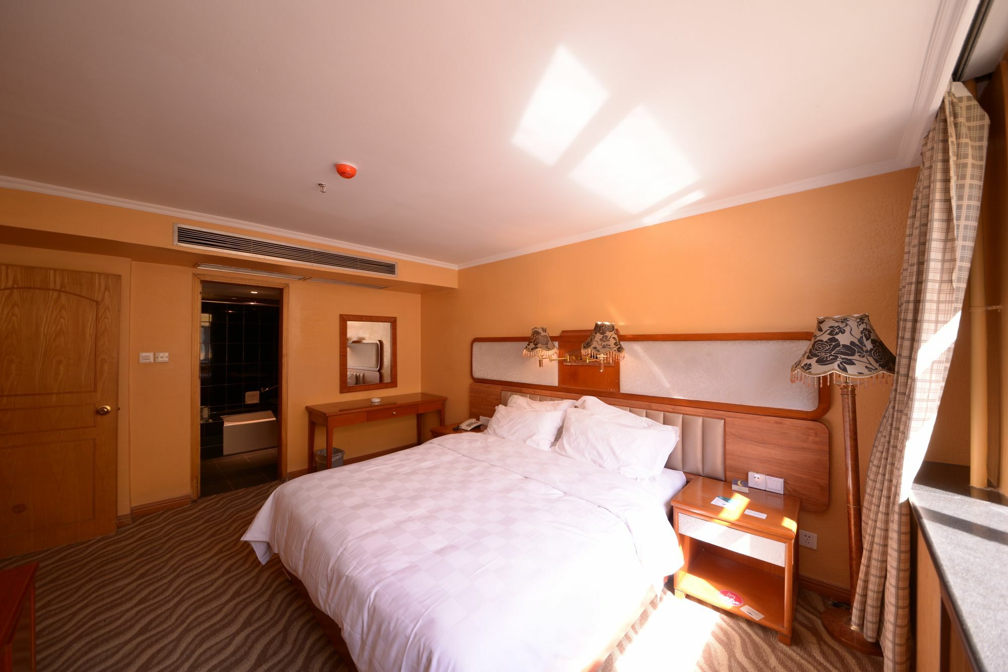 Harbin Bremen Train Station Hotel מראה חיצוני תמונה